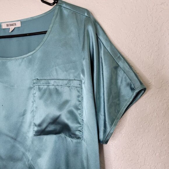 BB Dakota Teal Satin Silky Short Sleeve Chest Pocket Lounge Boxy Top Size Large - Picture 3 of 7